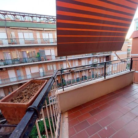 12Min Da Roma Centro Stanza Grande E Luminosa Hotel Ciampino Buitenkant foto