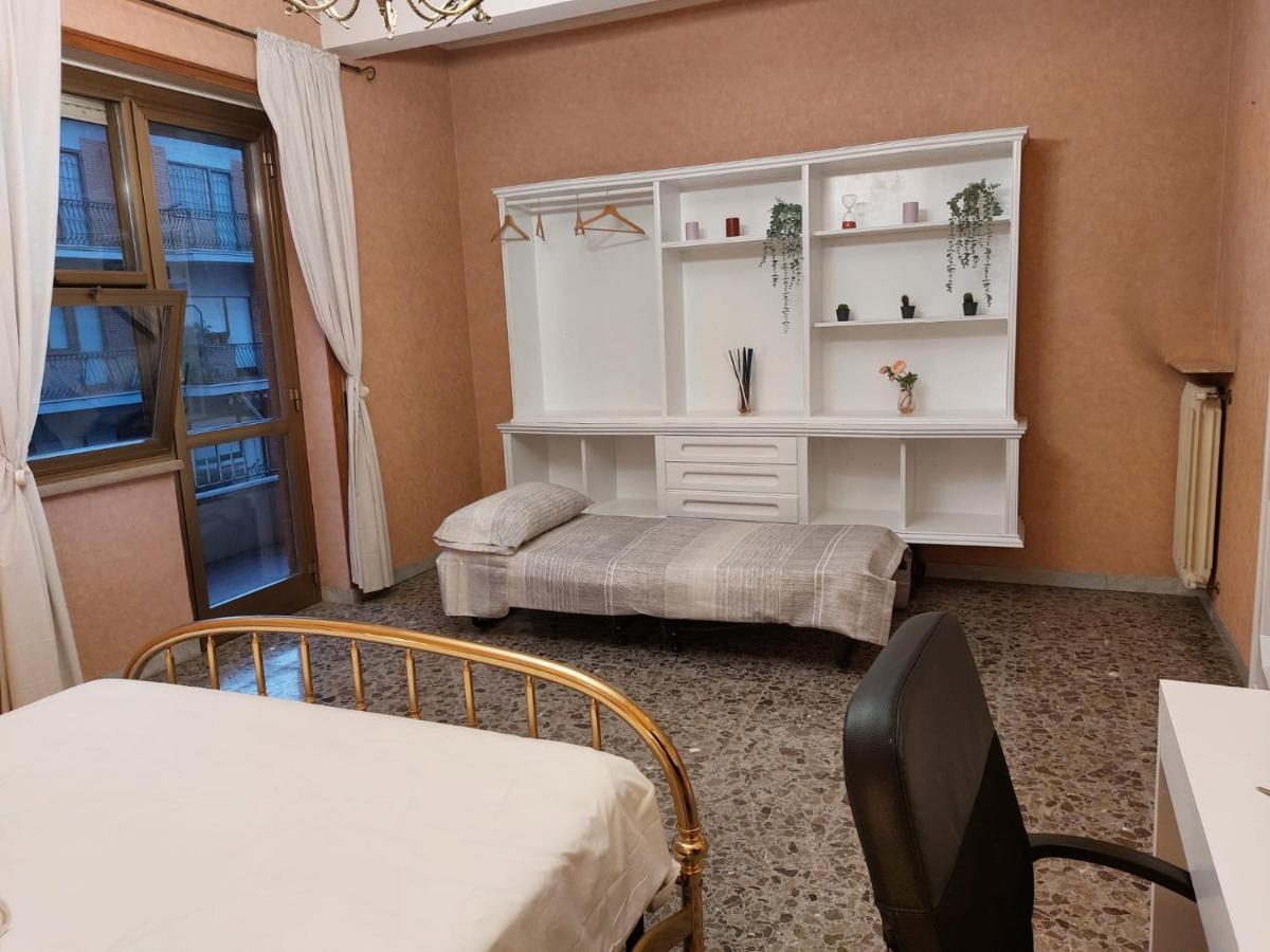 12Min Da Roma Centro Stanza Grande E Luminosa Hotel Ciampino Buitenkant foto