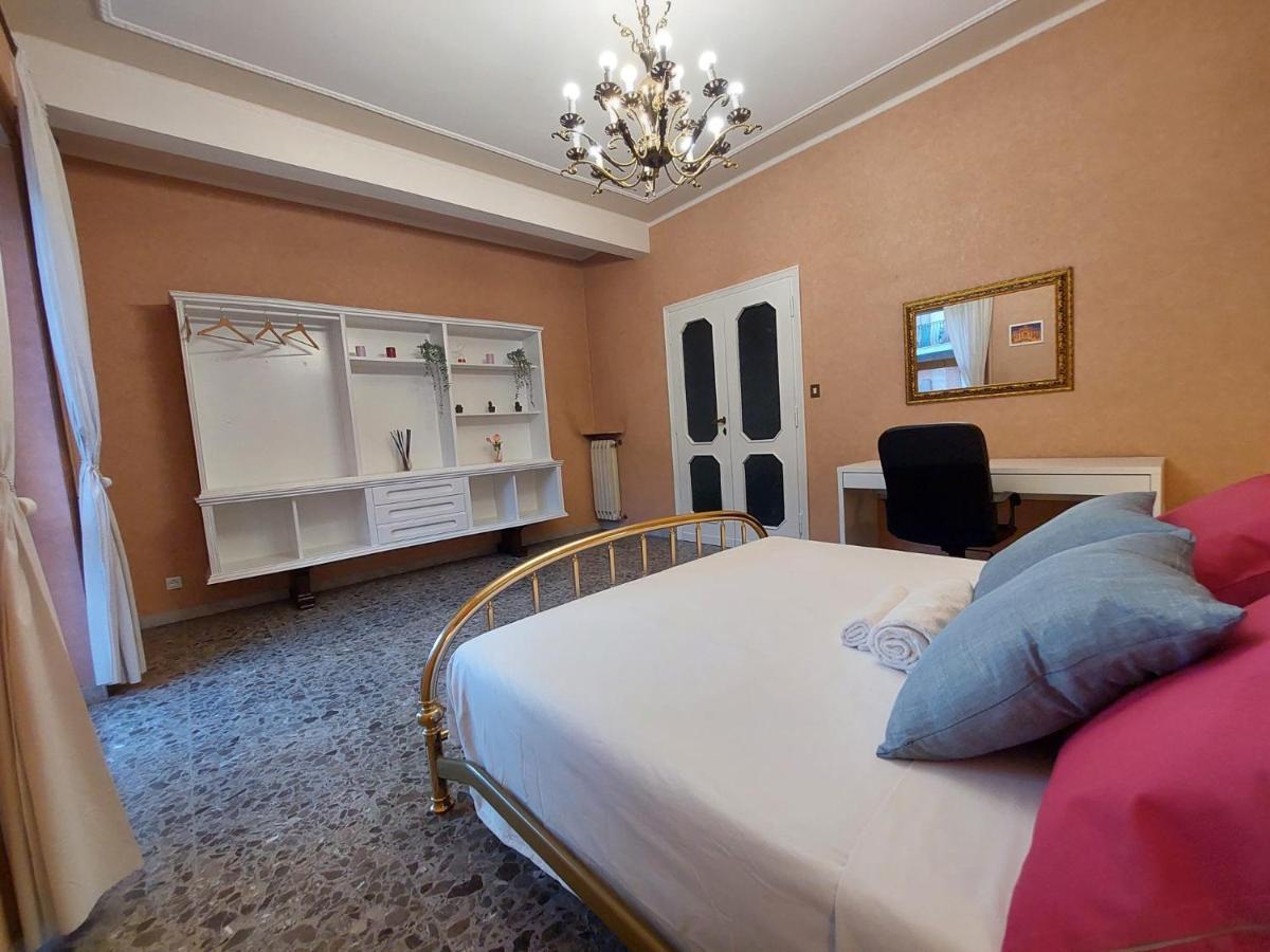 12Min Da Roma Centro Stanza Grande E Luminosa Hotel Ciampino Buitenkant foto