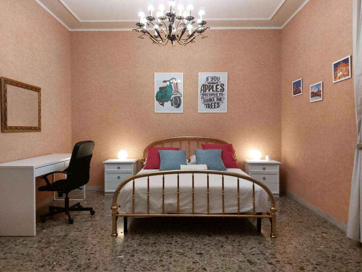 12Min Da Roma Centro Stanza Grande E Luminosa Hotel Ciampino Buitenkant foto